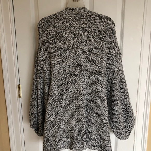 Ripcurl Cardigan Sweater. - Picture 2 of 9